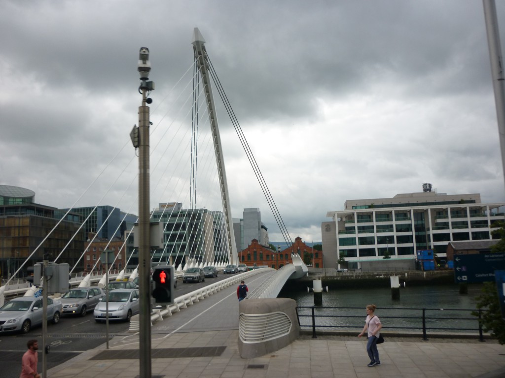 Die Samuel Beckett Bridge